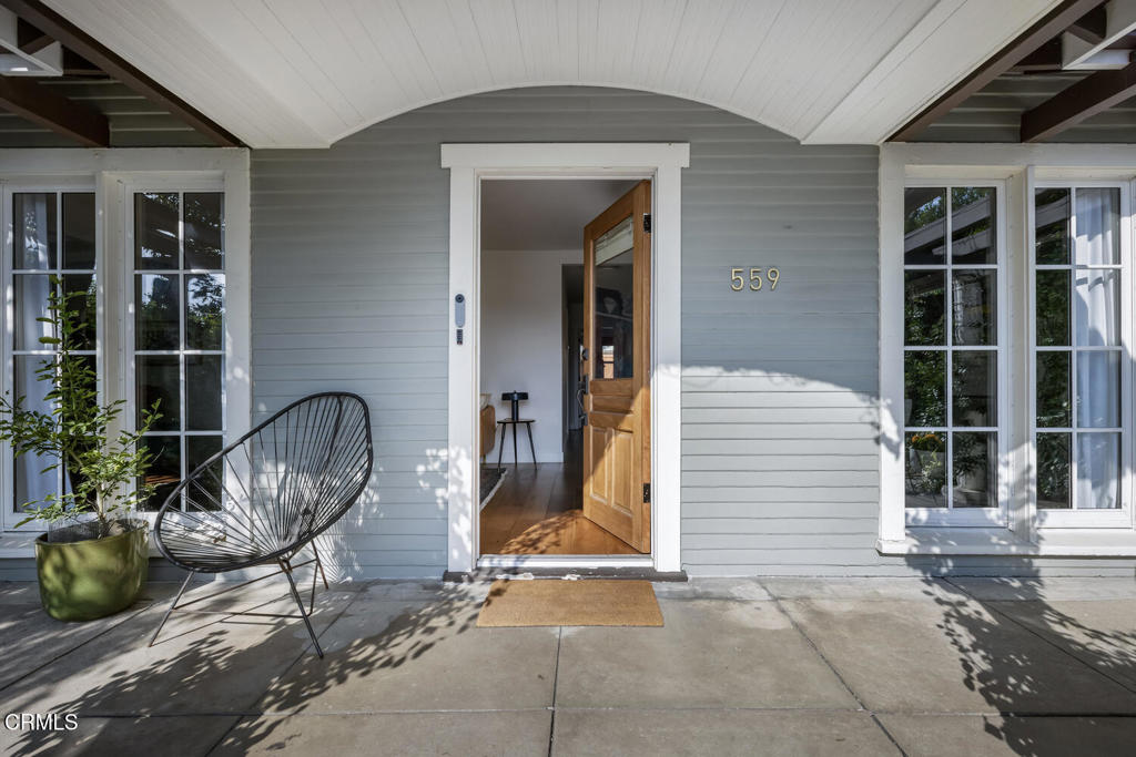 559 MacDonald Street