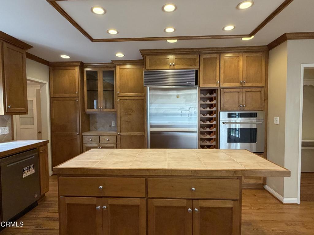 2790 Gainsborough Drive