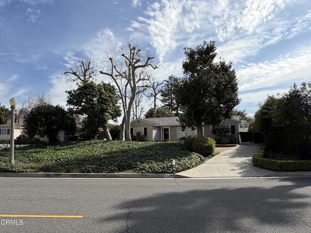 2790 Gainsborough Drive