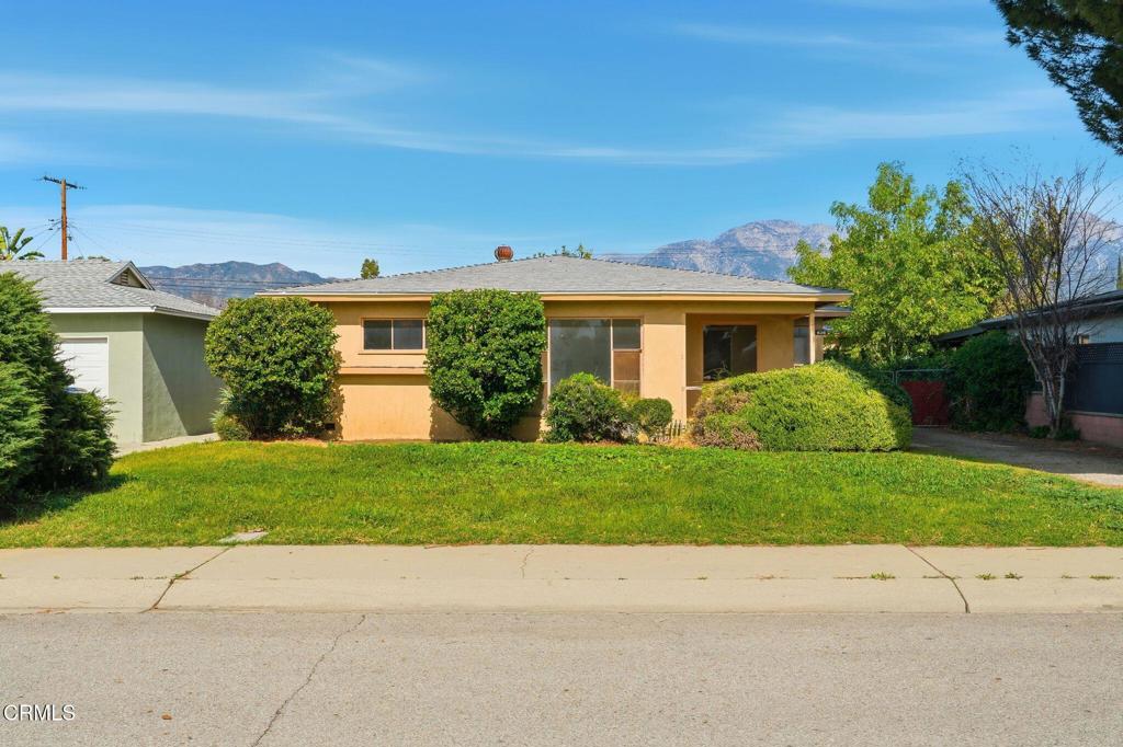 626 W Bonnie Brae Court