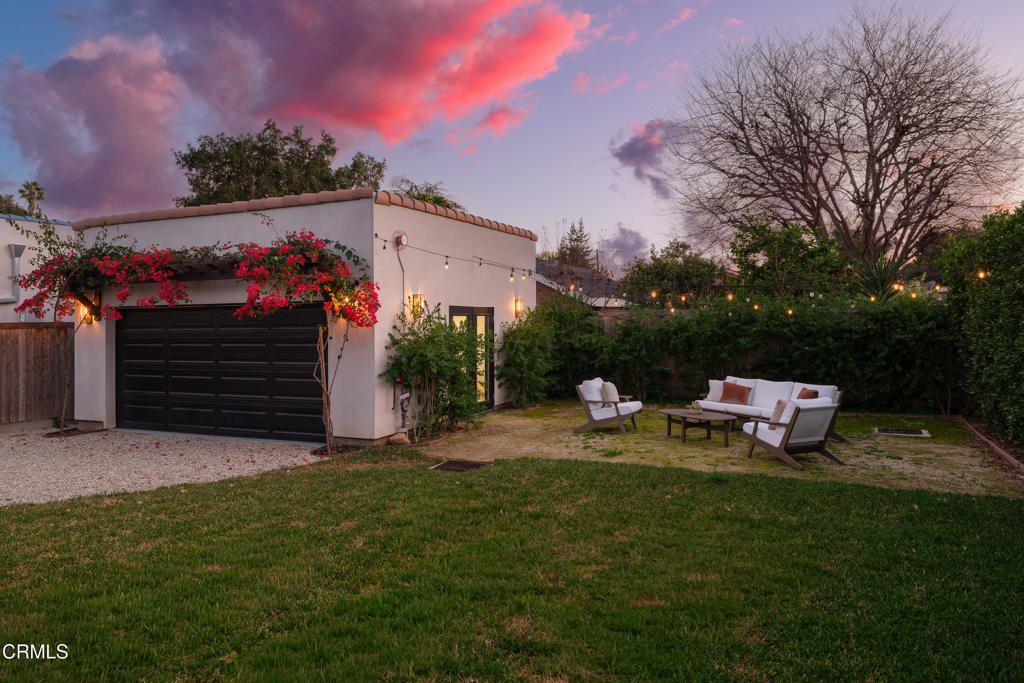 546 W Claremont Street