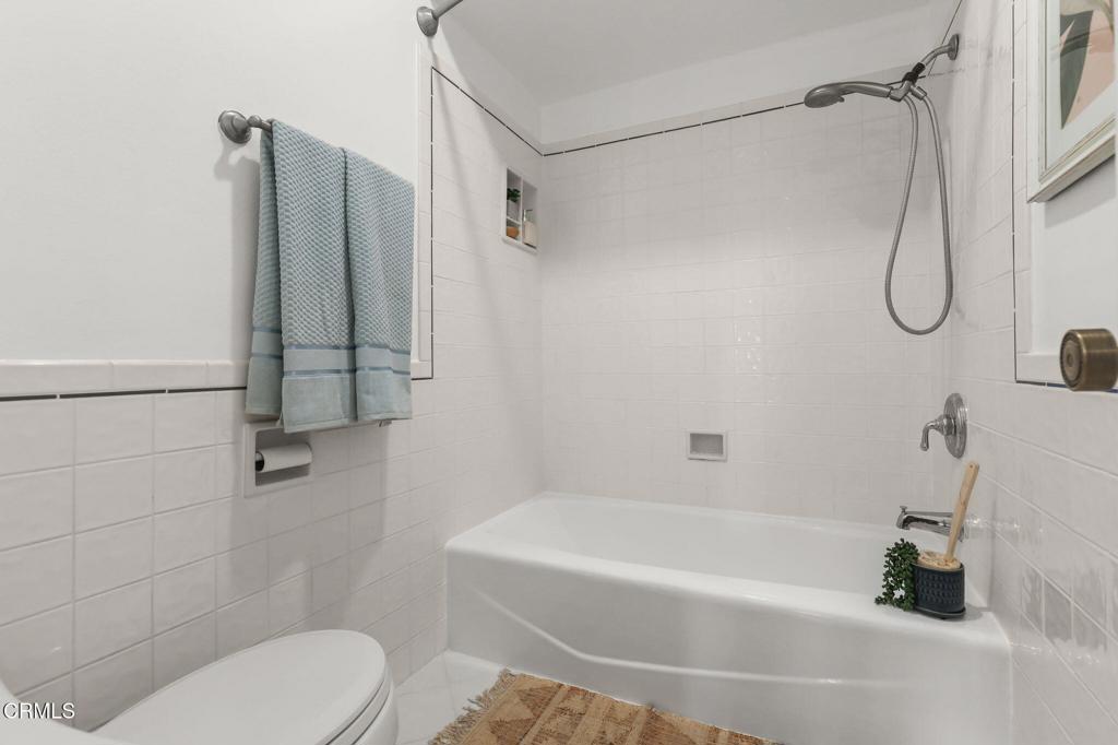 640 S Lake Avenue 105