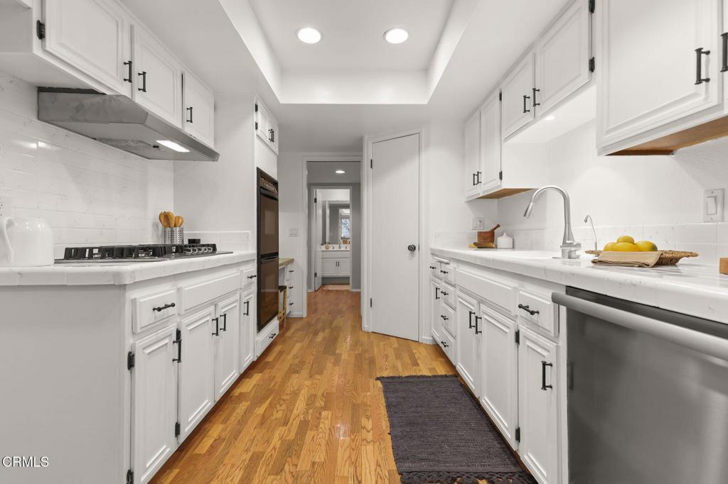 640 S Lake Avenue 105