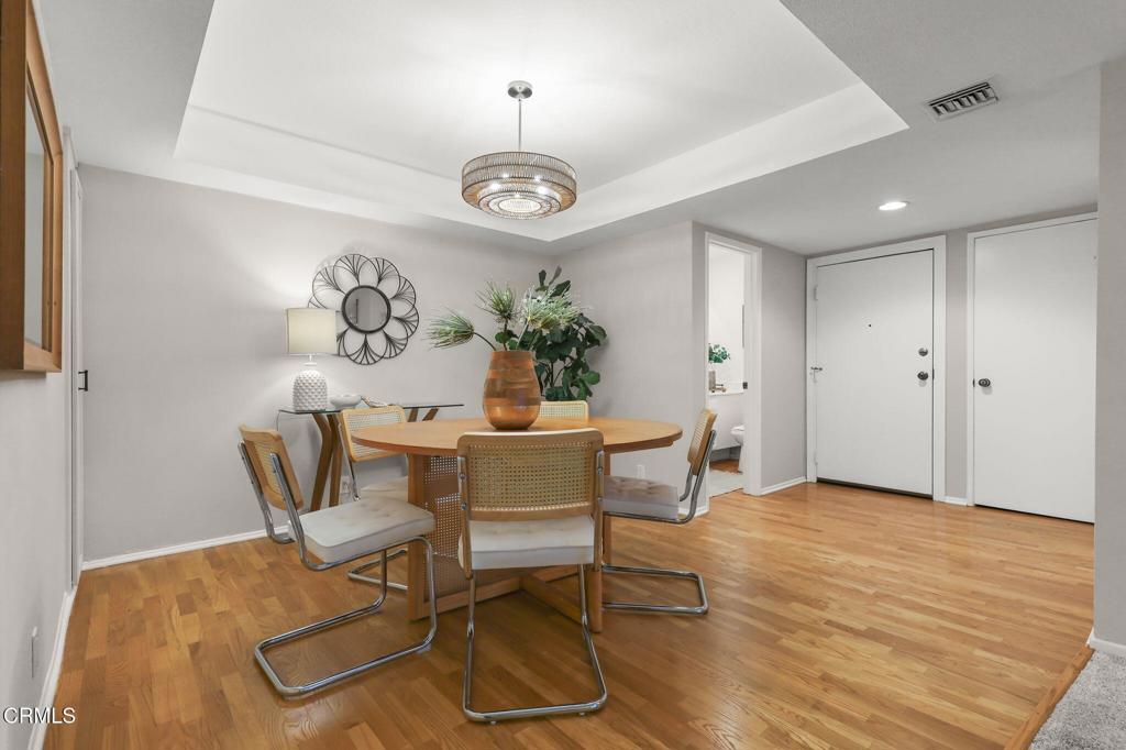 640 S Lake Avenue 105