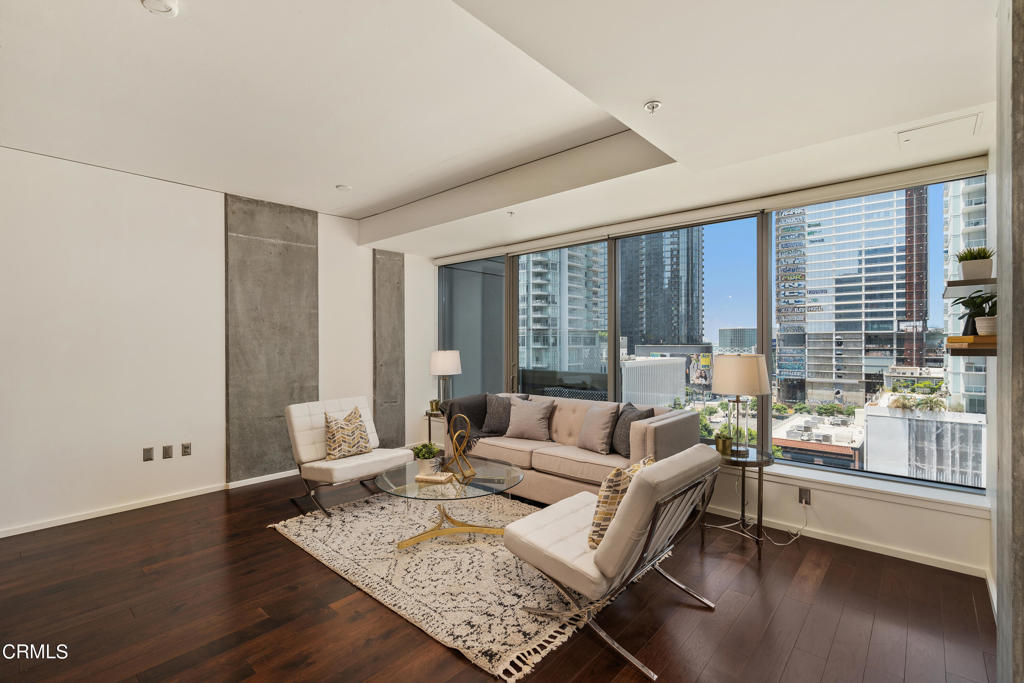 1155 S Grand Avenue 914