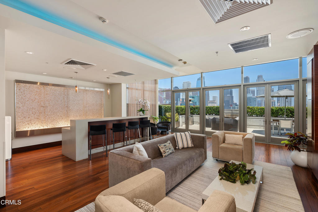 1155 S Grand Avenue 914