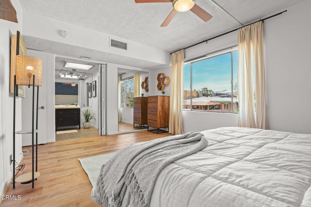 985 E California Boulevard 305