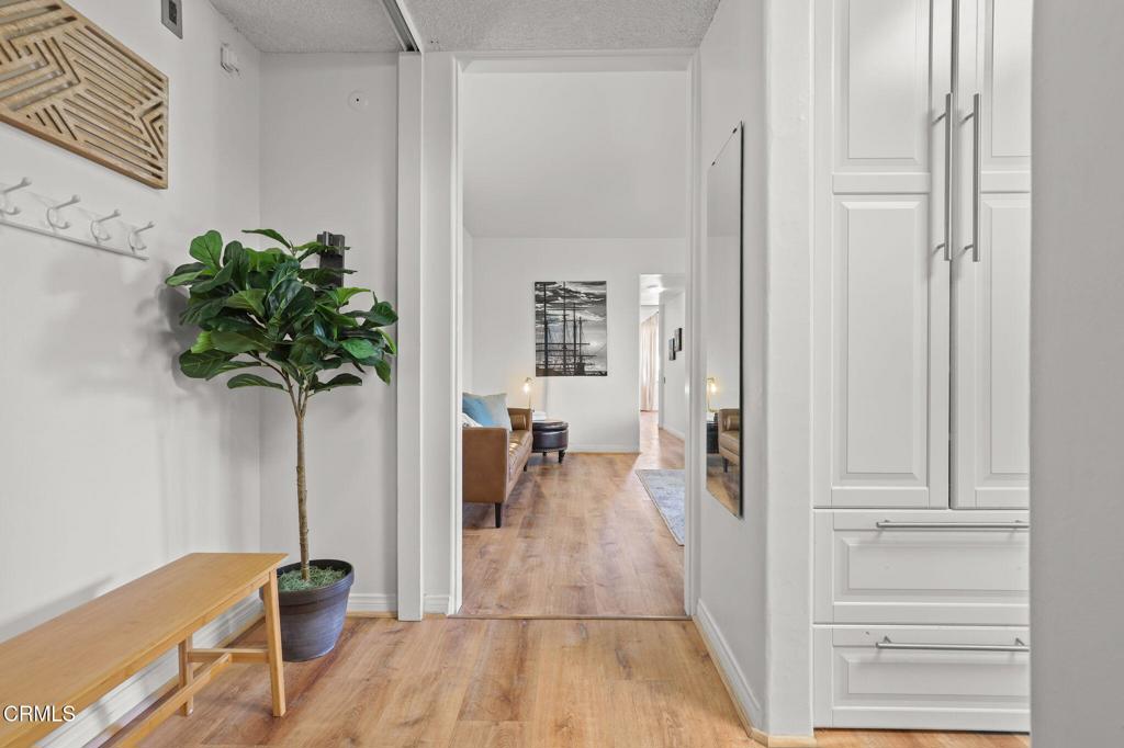 985 E California Boulevard 305