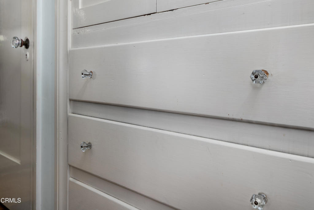 2270 E Orange Grove Boulevard