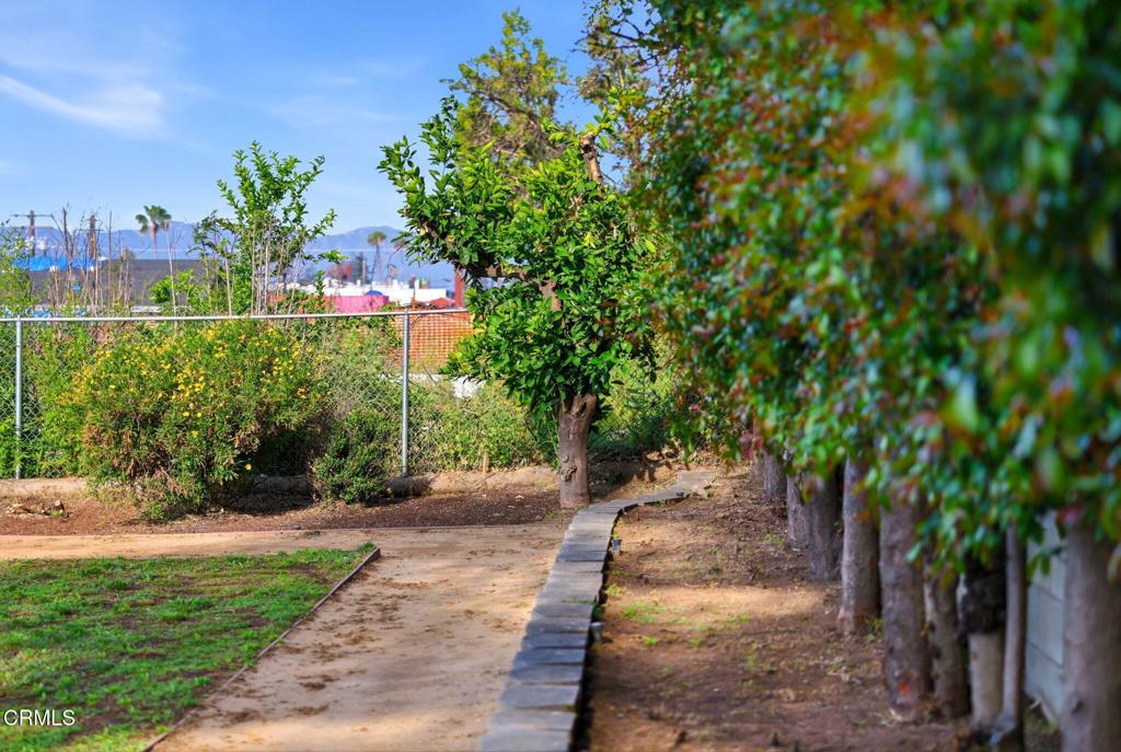 79 E Calaveras Street