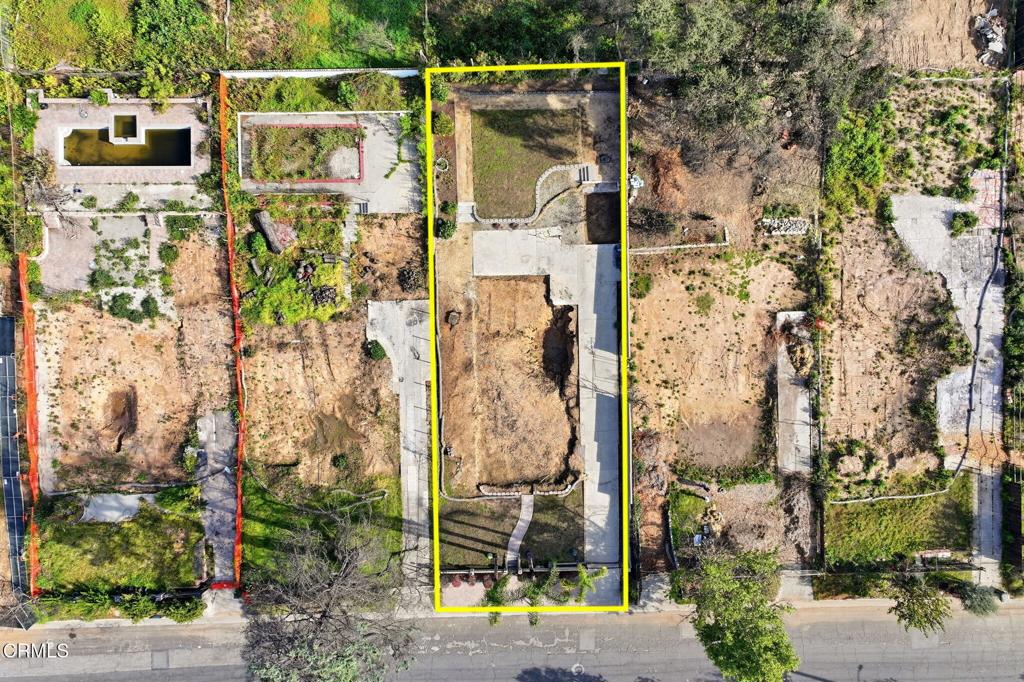 79 E Calaveras Street