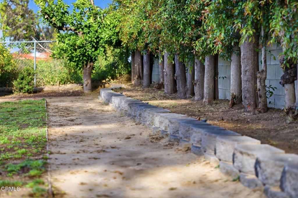 79 E Calaveras Street