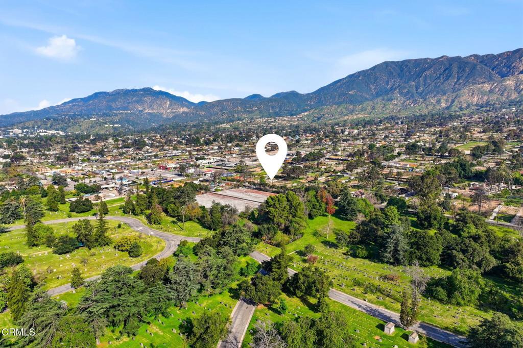 79 E Calaveras Street