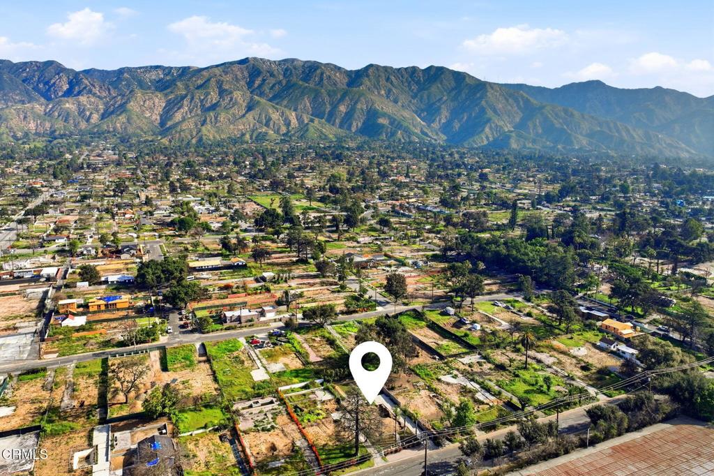 79 E Calaveras Street