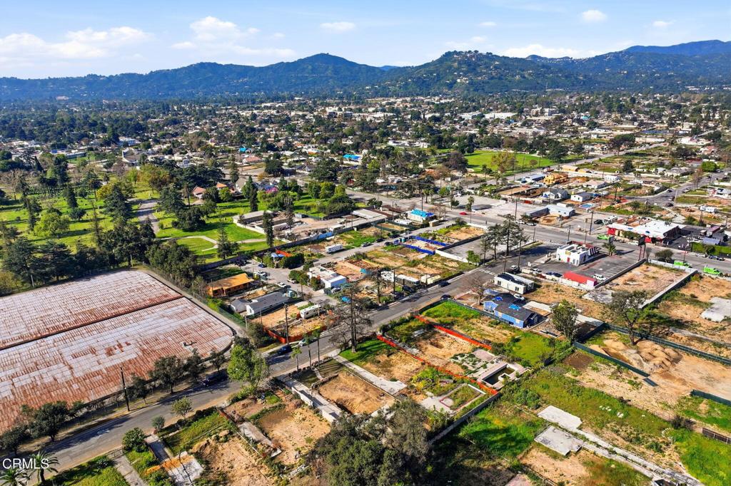 79 E Calaveras Street