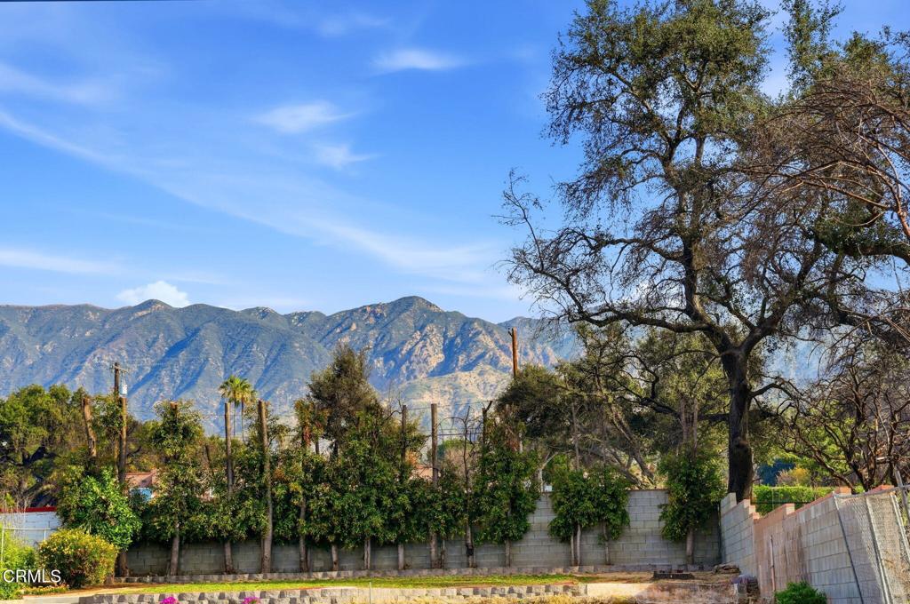 79 E Calaveras Street