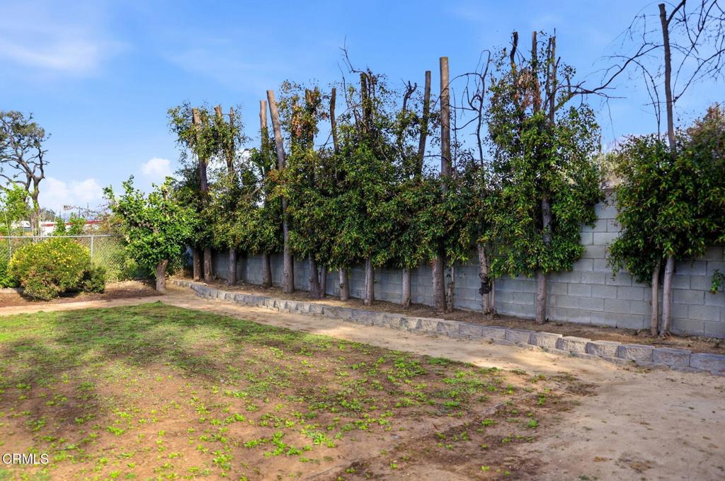 79 E Calaveras Street