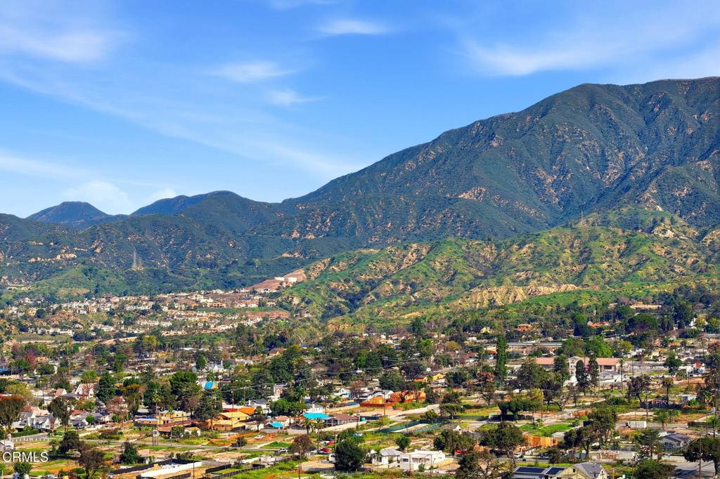 79 E Calaveras Street