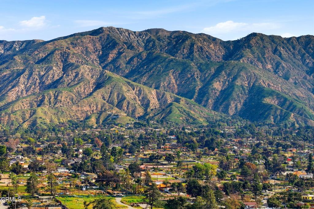 79 E Calaveras Street