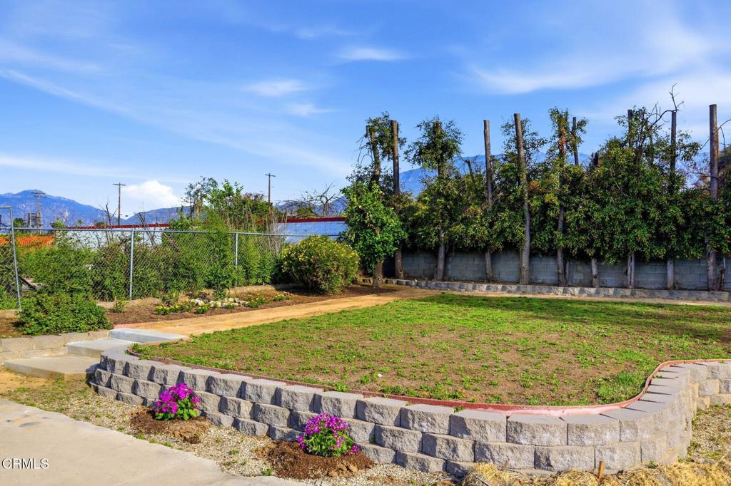 79 E Calaveras Street