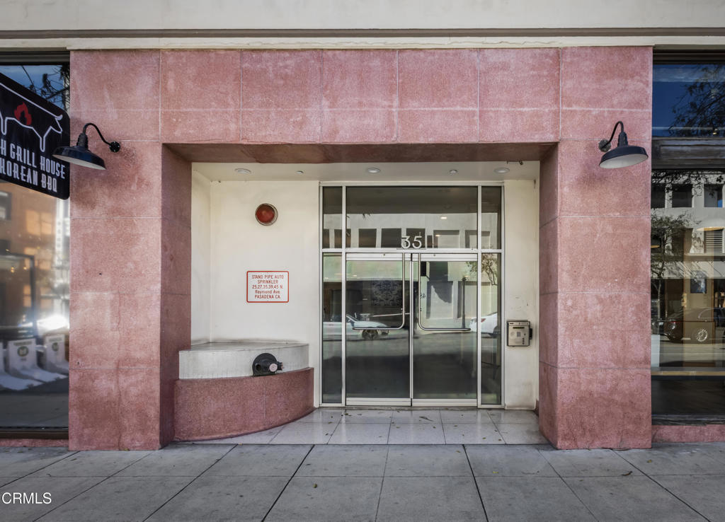 35 N Raymond Avenue 412