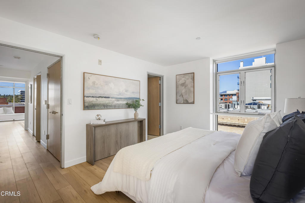 35 N Raymond Avenue 412