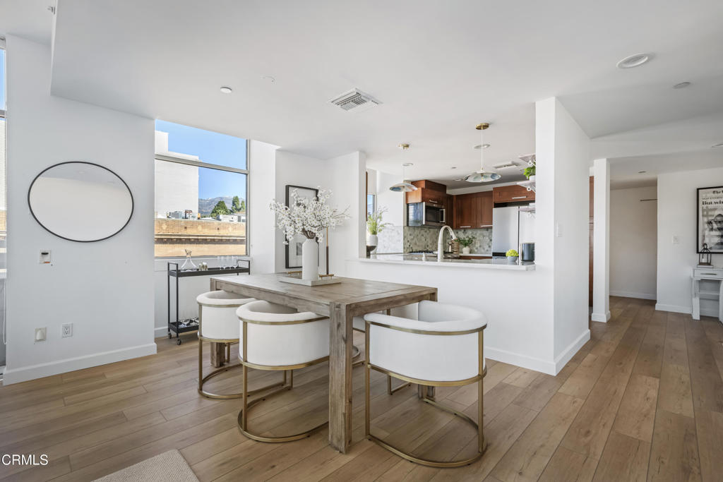 35 N Raymond Avenue 412