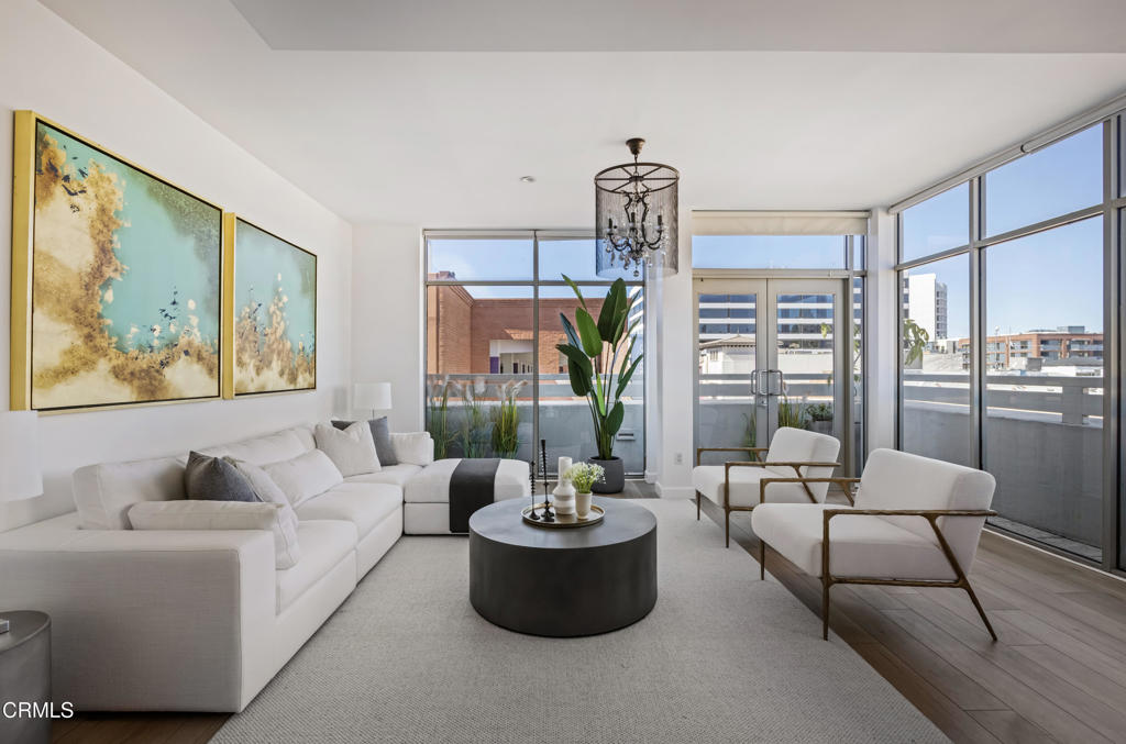 35 N Raymond Avenue 412