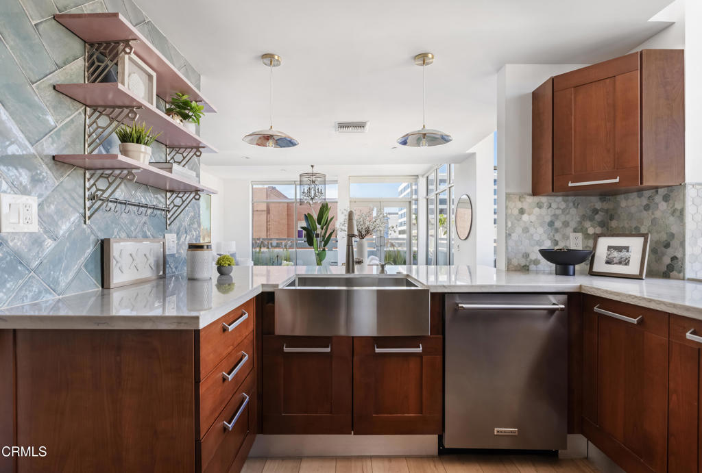 35 N Raymond Avenue 412