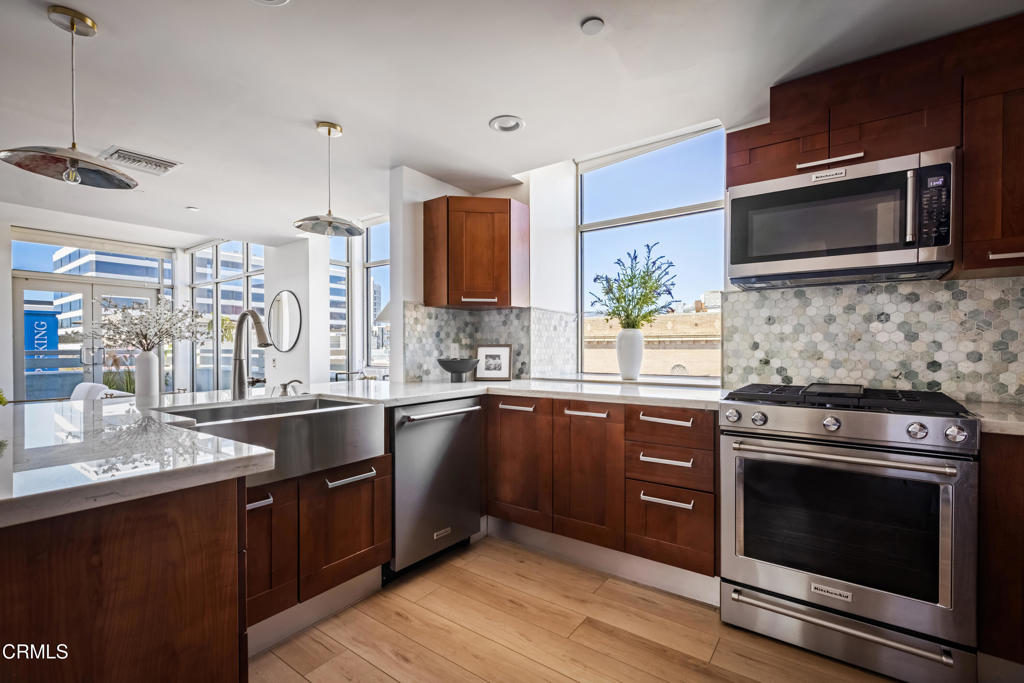 35 N Raymond Avenue 412