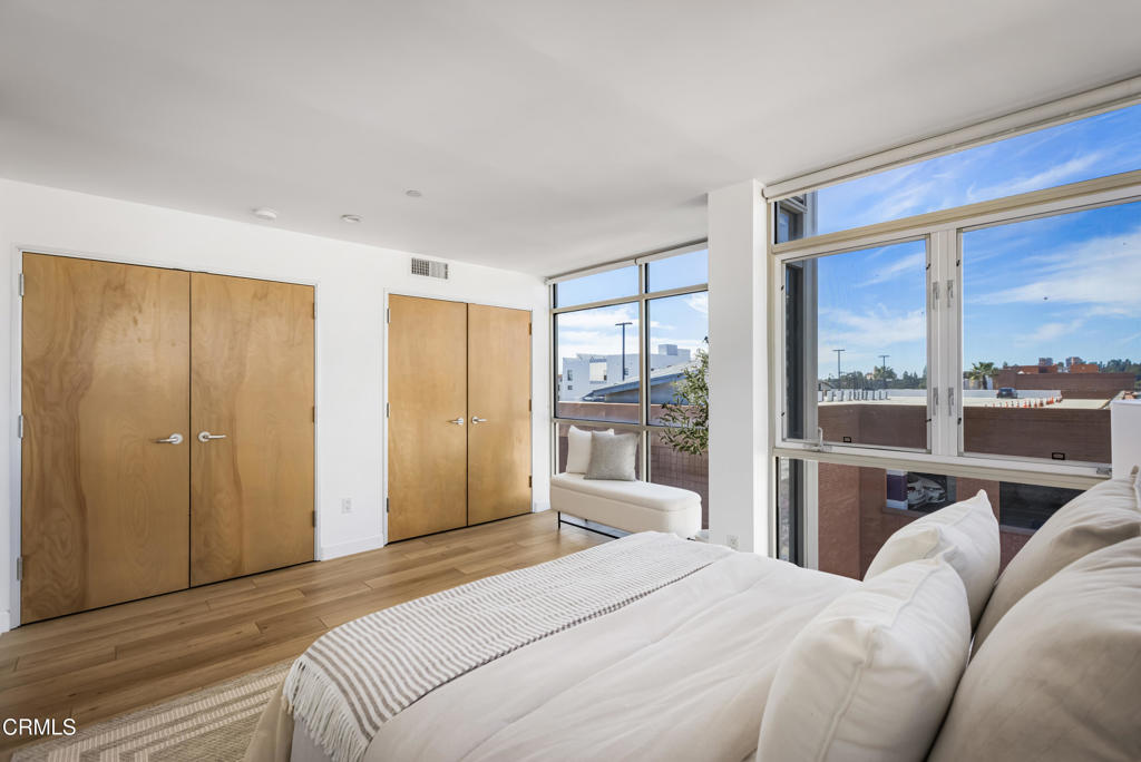 35 N Raymond Avenue 412