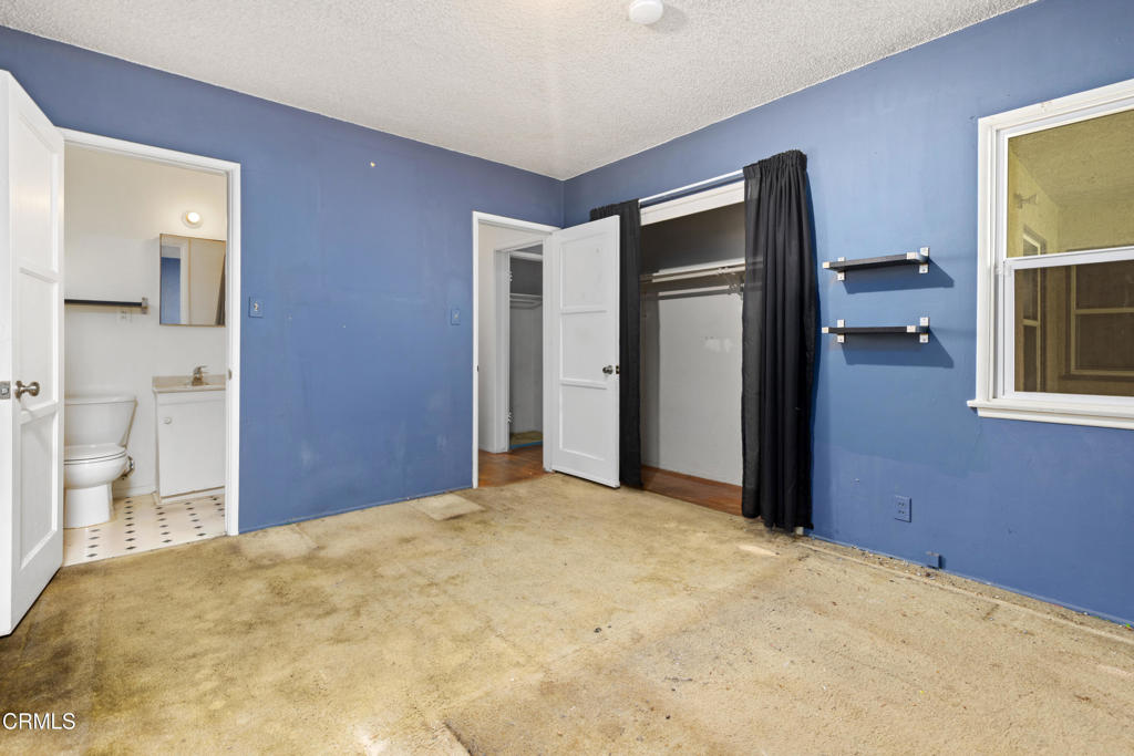 1141 E Cameron Avenue