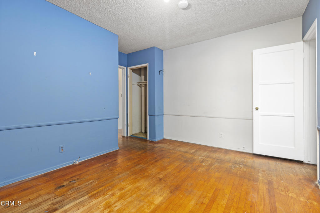 1141 E Cameron Avenue