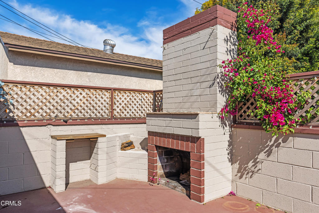 1141 E Cameron Avenue