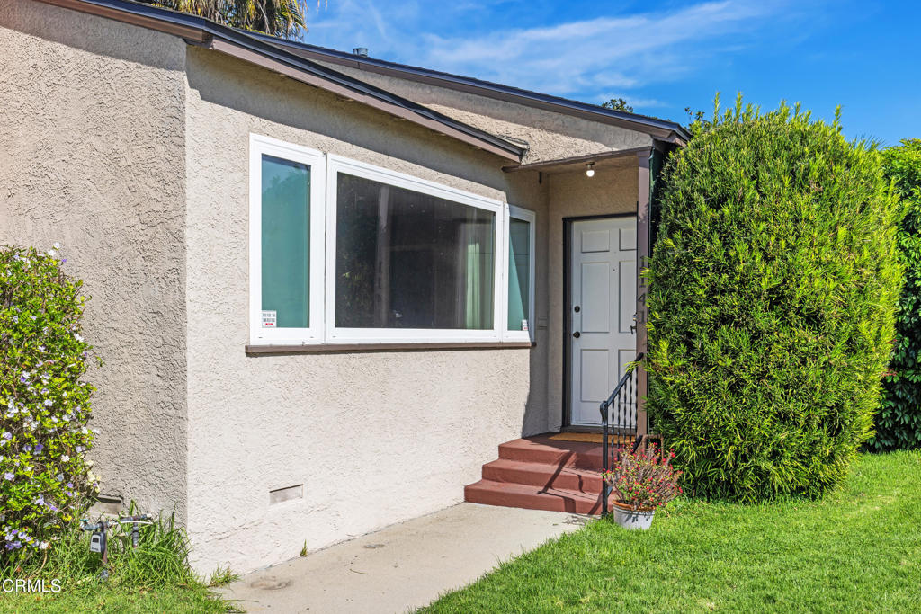 1141 E Cameron Avenue