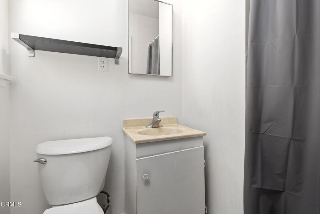 1141 E Cameron Avenue