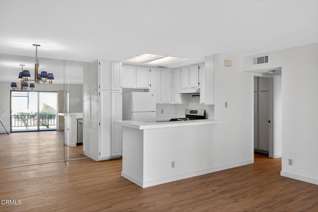 31200 Landau Boulevard 2703