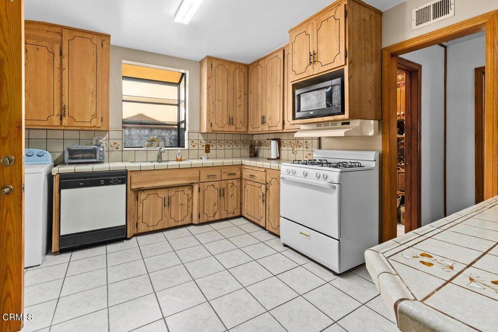 1331 E Marbury Street