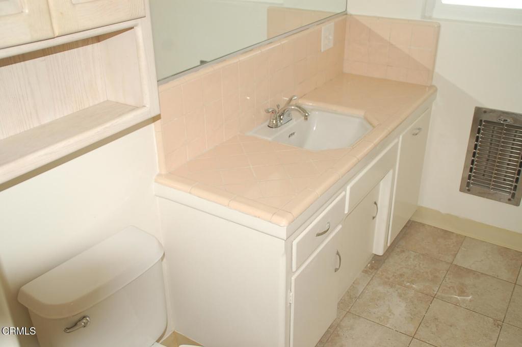 719 W Camino Real Avenue B