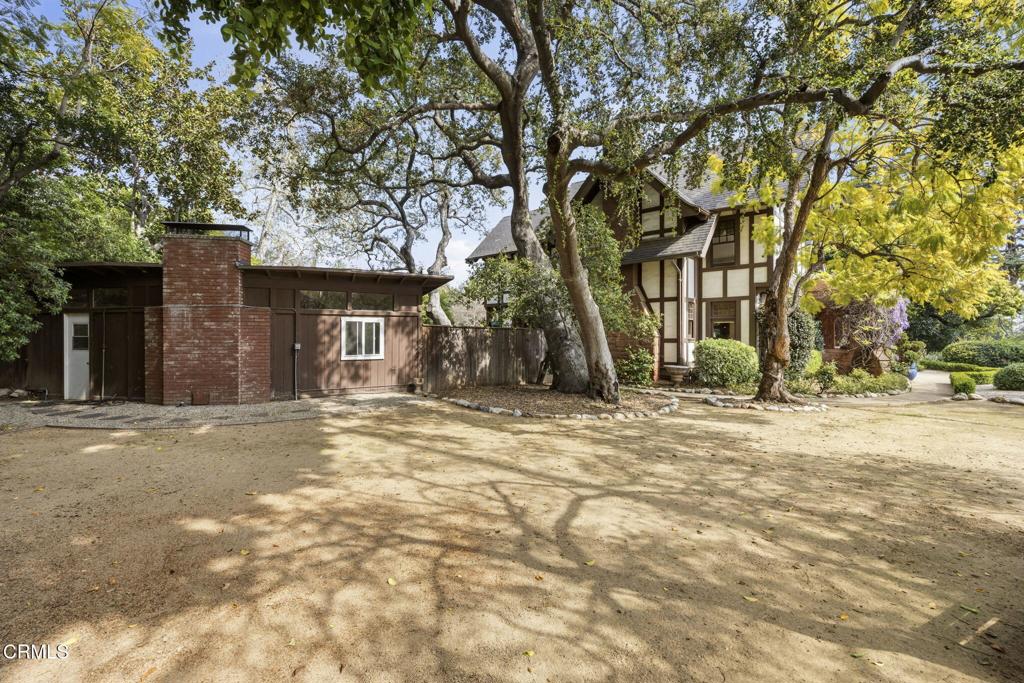 412 Oaklawn Avenue