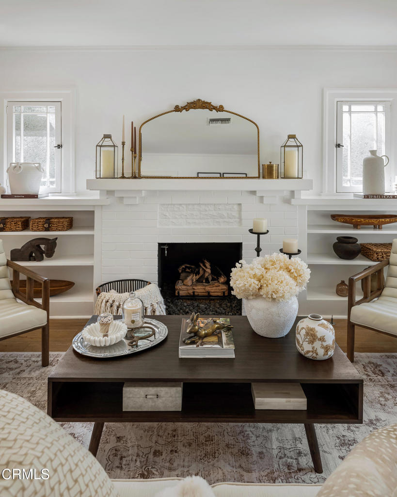 930 N Catalina Avenue