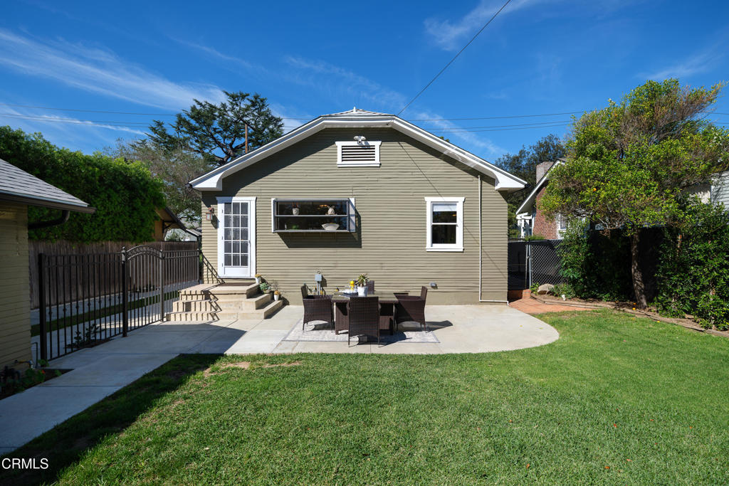 930 N Catalina Avenue