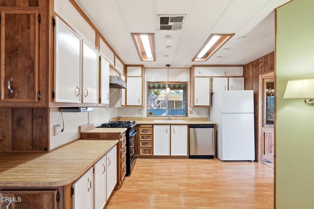 1320 San Bernardino 28