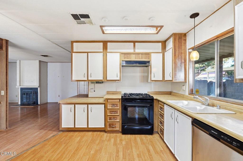 1320 San Bernardino 28