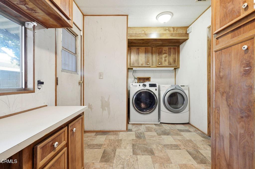 1320 San Bernardino 28