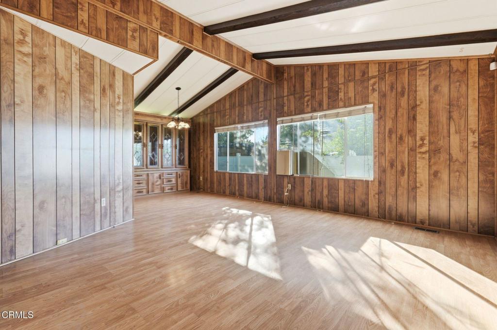 1320 San Bernardino 28