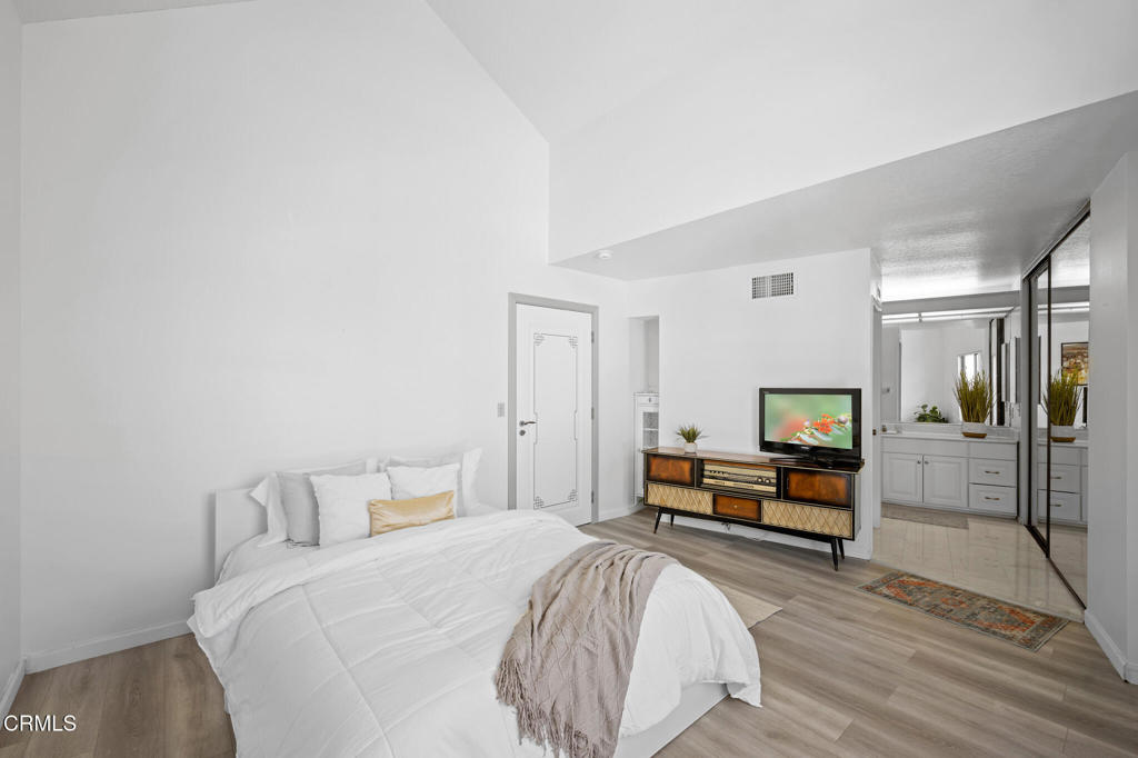 1340 Glenwood Road 17