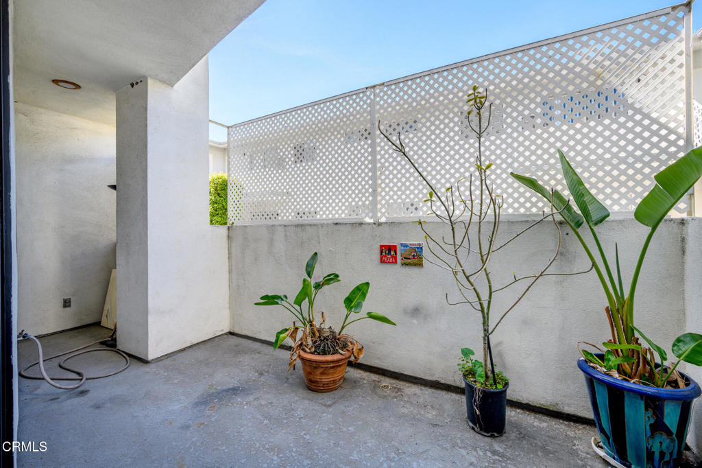 1340 Glenwood Road 17