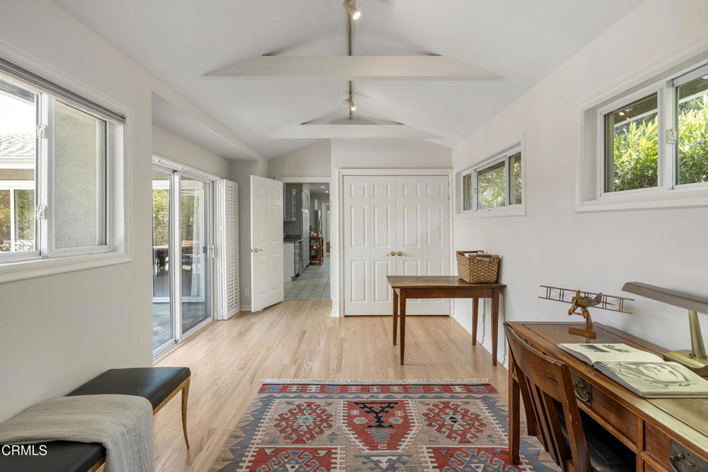 1525 Oak Meadow Lane