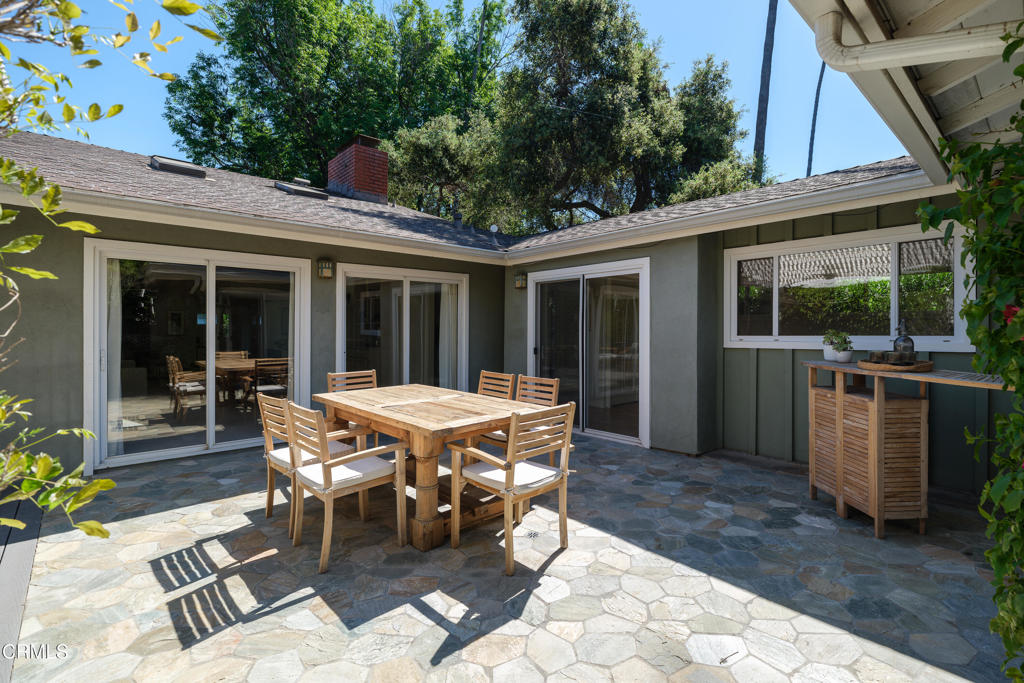 1525 Oak Meadow Lane